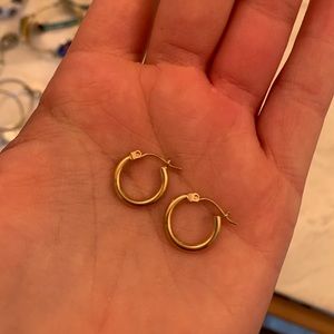 Pure gold hoops